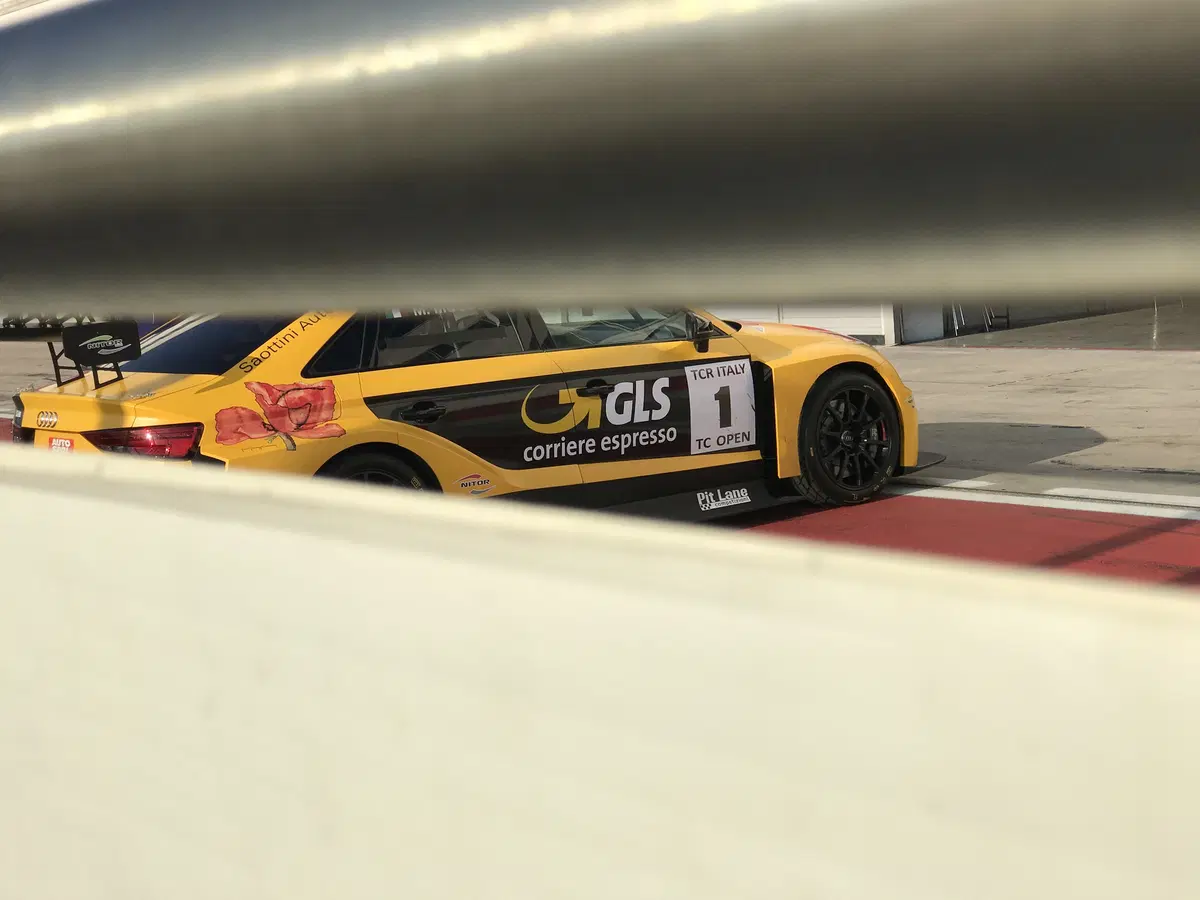 Audi RS3 LMS, la sedan 'cattiva' per i campionati TCR [Video primo test] (17)