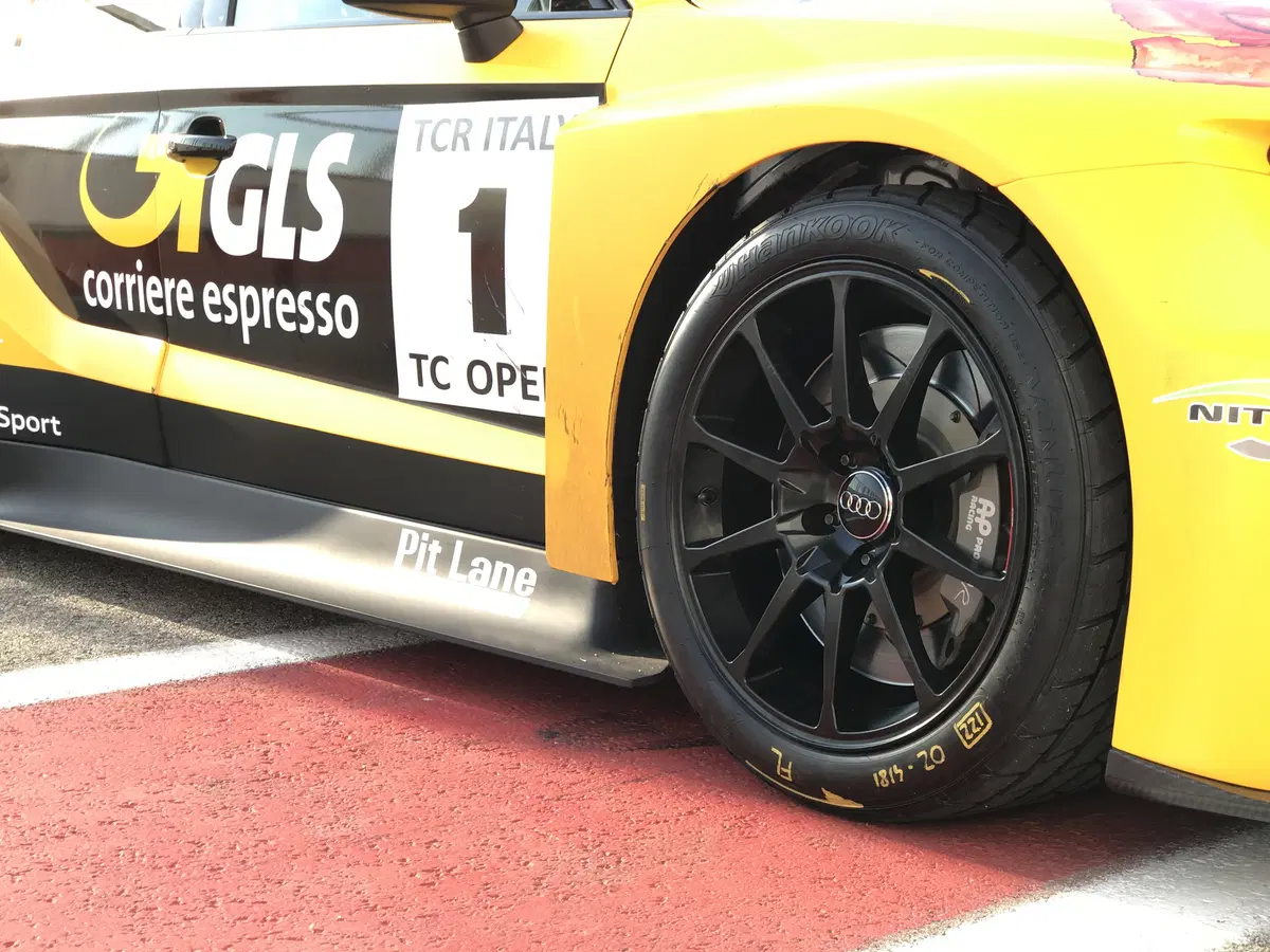Audi RS3 LMS, la sedan 'cattiva' per i campionati TCR [Video primo test] (21)