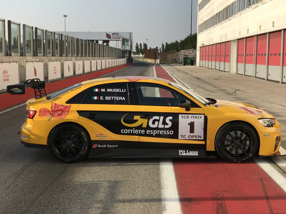 Audi RS3 LMS, la sedan 'cattiva' per i campionati TCR [Video primo test] (24)