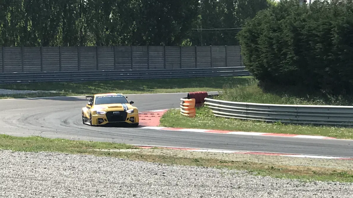 Audi RS3 LMS, la sedan 'cattiva' per i campionati TCR [Video primo test] (32)