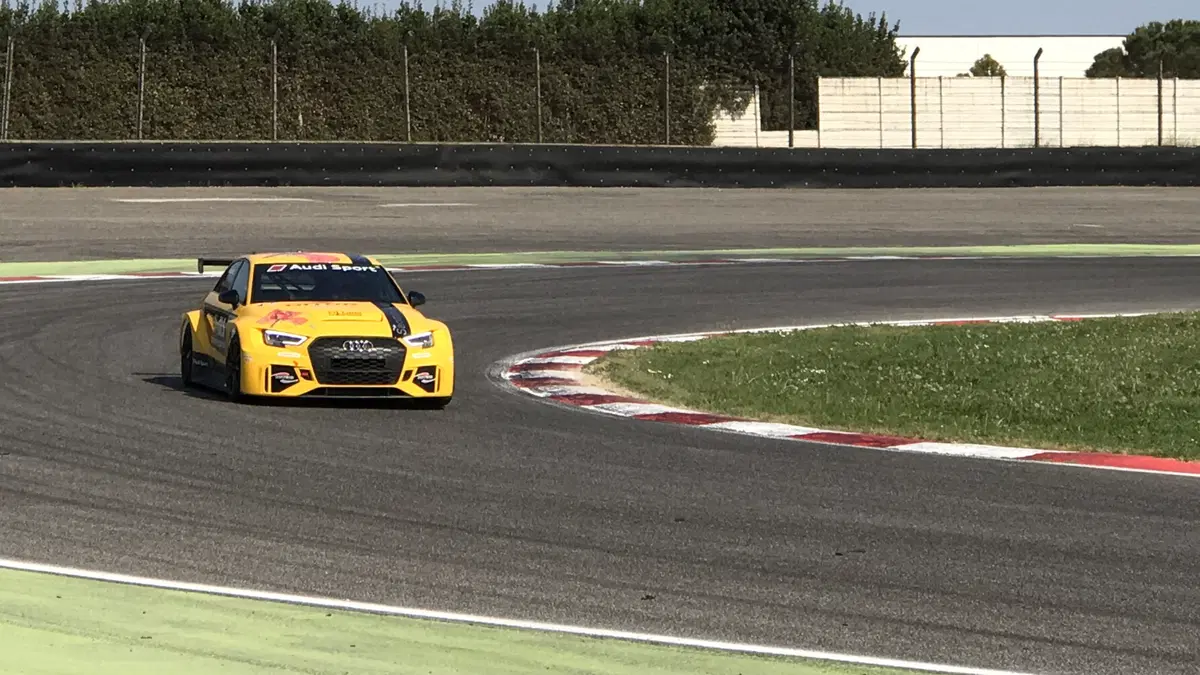 Audi RS3 LMS, la sedan 'cattiva' per i campionati TCR [Video primo test] (33)