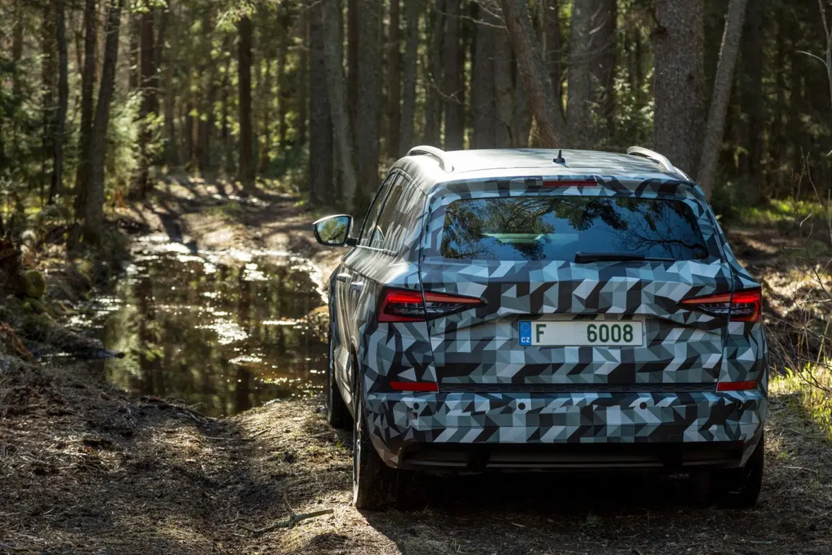 Skoda Karoq, il nuovo SUV è compatto (11)
