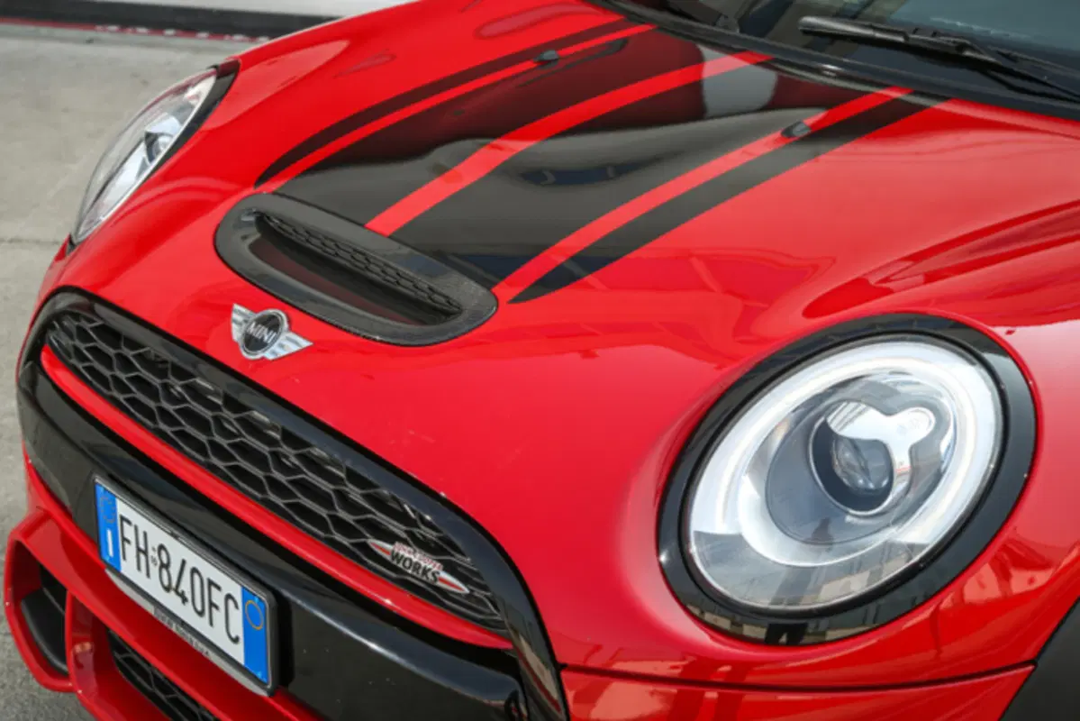 Mini JCW Petrolhead Edition, 50.000 euro per la più esclusiva  (4)