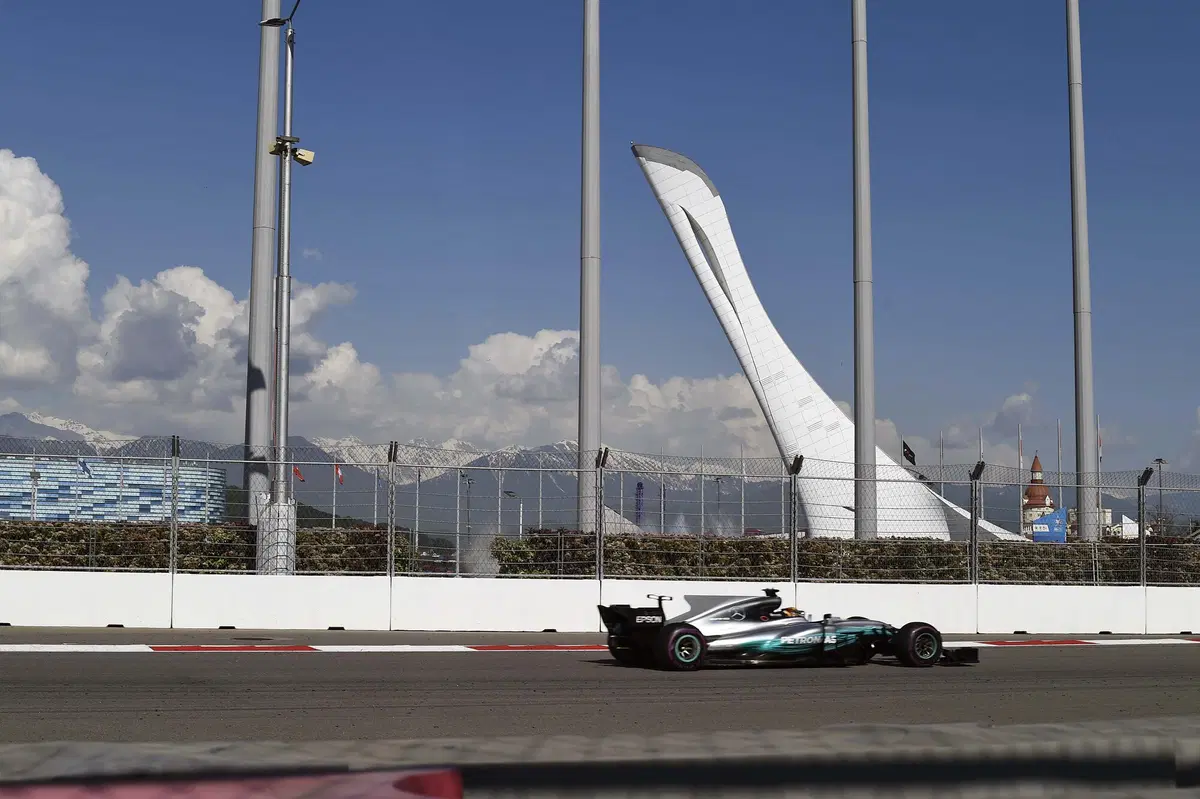 F1, GP Russia 2017: vince Bottas. Secondo Vettel (7)