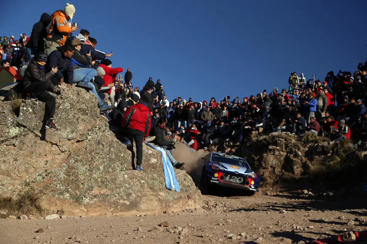 WRC17 Argentina. Neuville (Hyundai) Rovescia il Mondo e Vince!  (4)