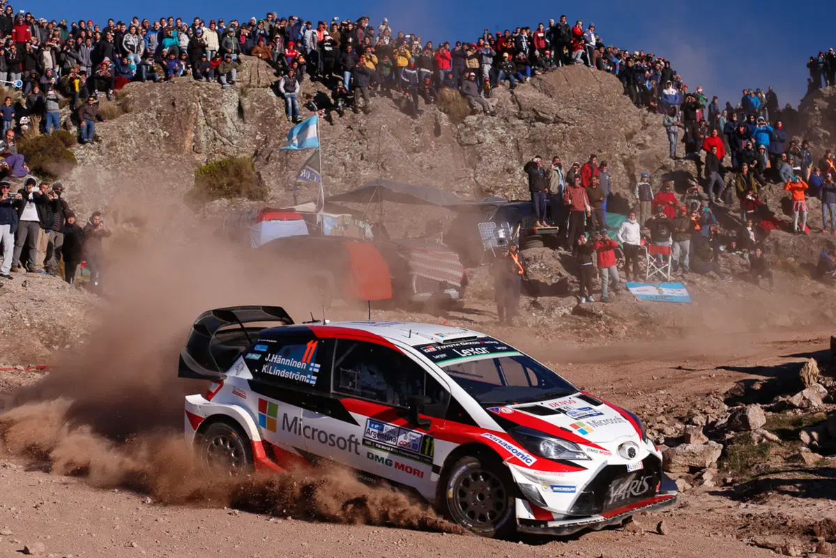 WRC17 Argentina. Neuville (Hyundai) Rovescia il Mondo e Vince!  (3)