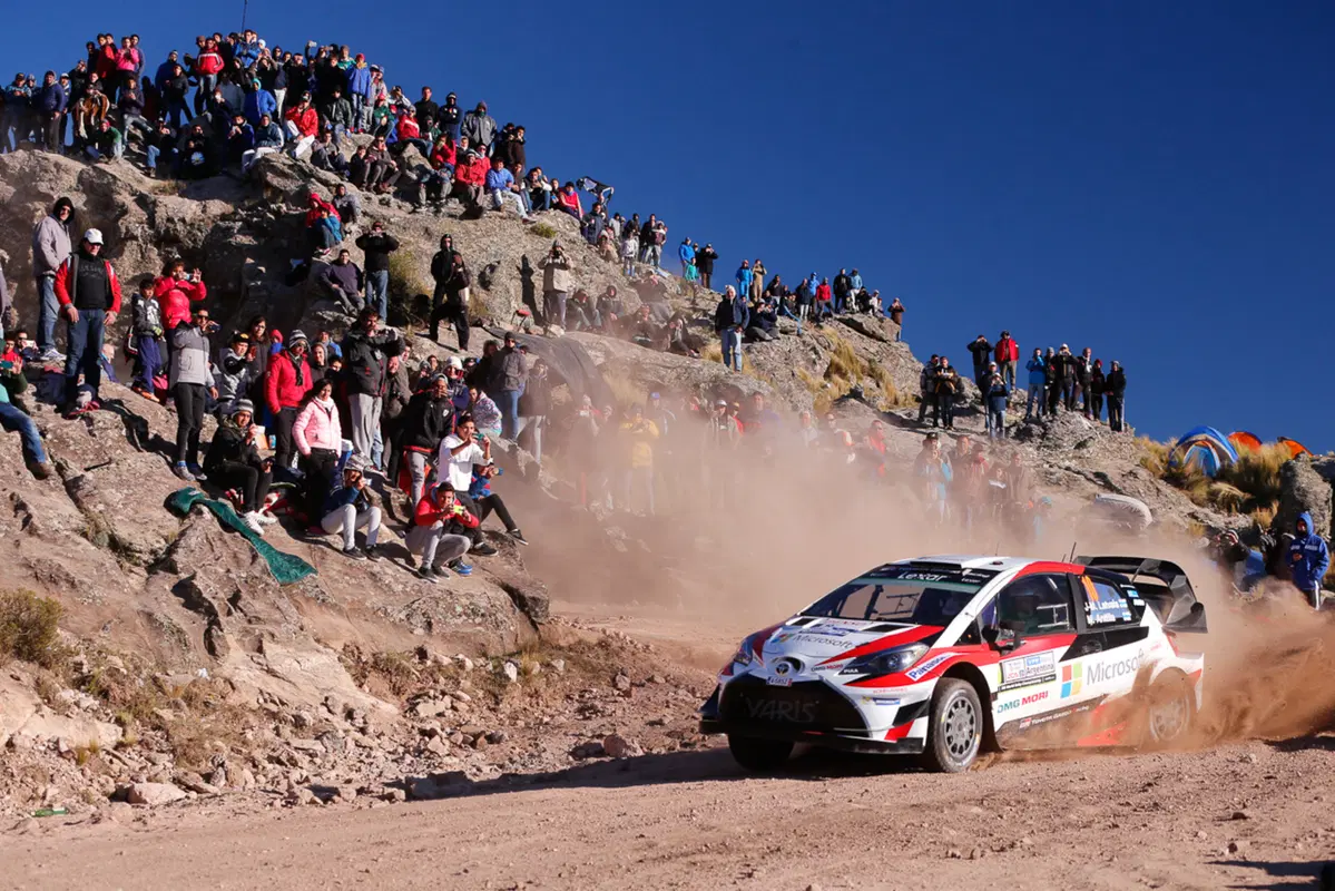 WRC17 Argentina. Neuville (Hyundai) Rovescia il Mondo e Vince!  (6)