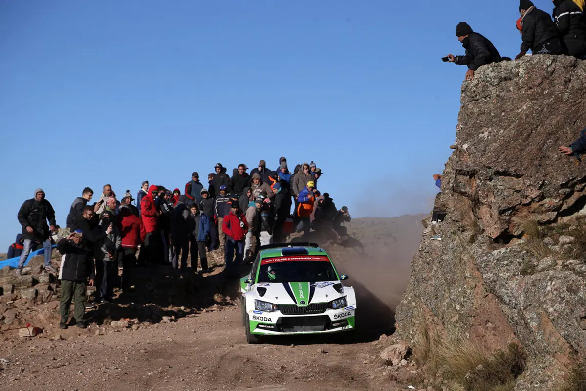 WRC17 Argentina. Neuville (Hyundai) Rovescia il Mondo e Vince!  (8)