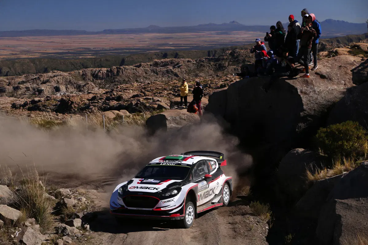 WRC17 Argentina. Neuville (Hyundai) Rovescia il Mondo e Vince!  (12)