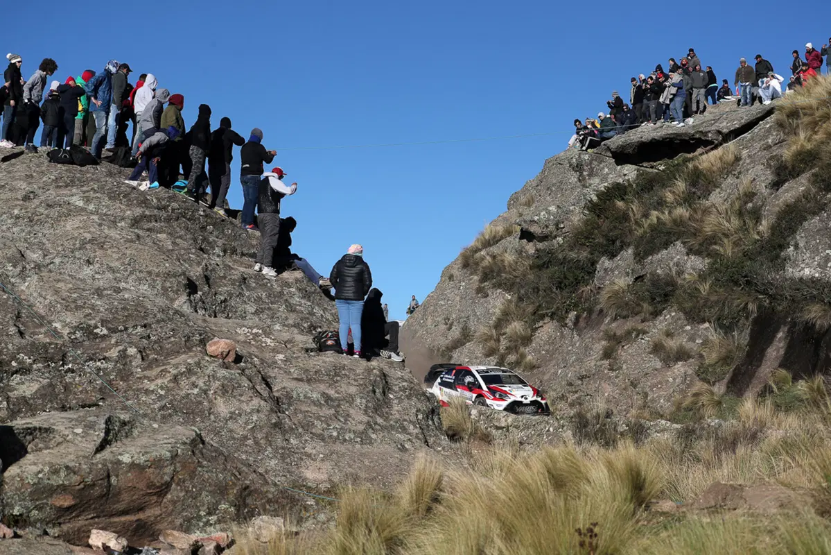 WRC17 Argentina. Neuville (Hyundai) Rovescia il Mondo e Vince!  (14)