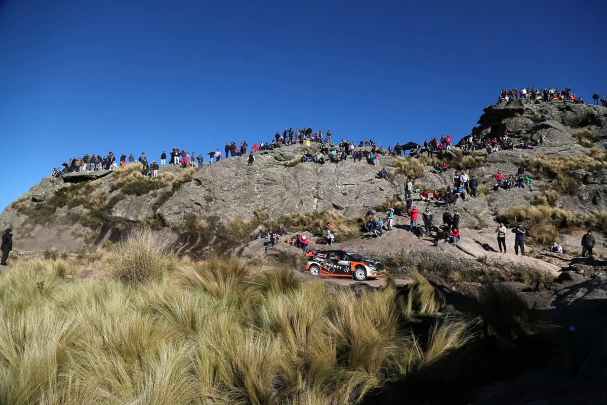 WRC17 Argentina. Neuville (Hyundai) Rovescia il Mondo e Vince!  (19)