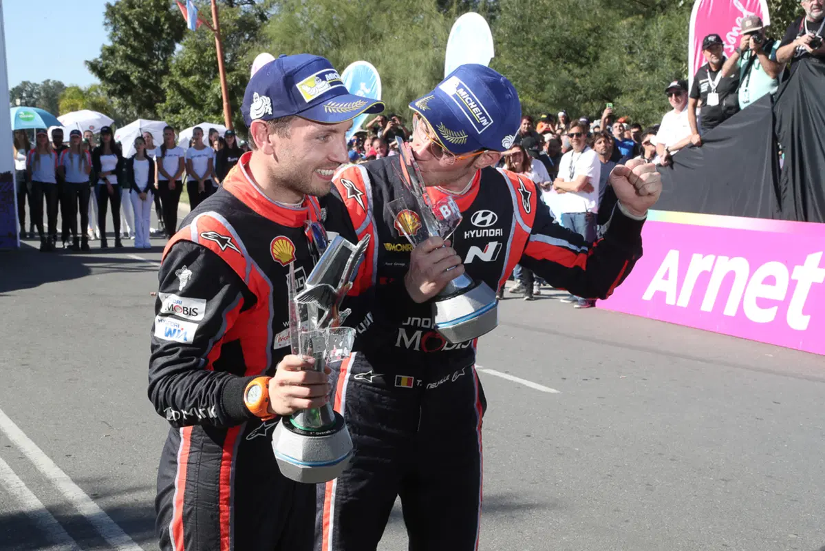 WRC17 Argentina. Neuville (Hyundai) Rovescia il Mondo e Vince!  (28)