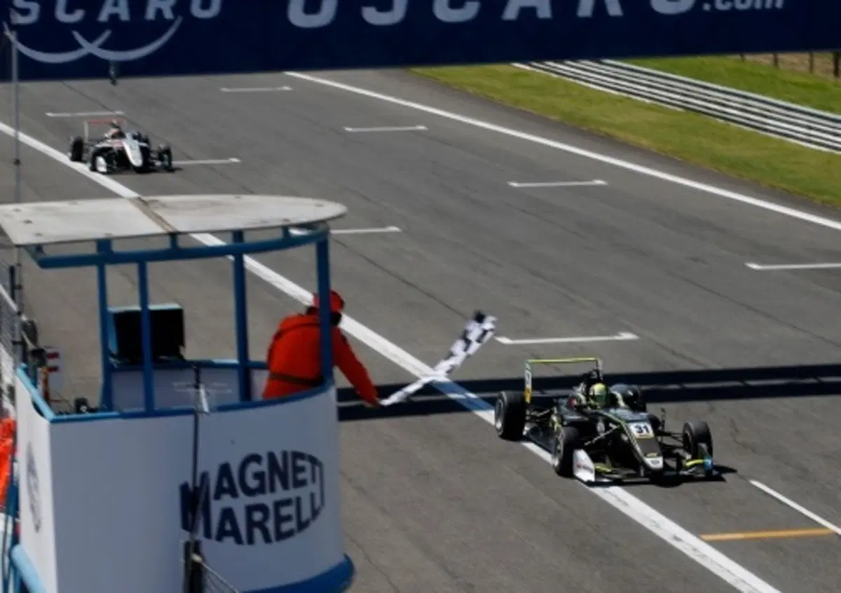 WTCC 2017 Monza, Domenica: le gare di F3, ETCC e F4 francese [video]