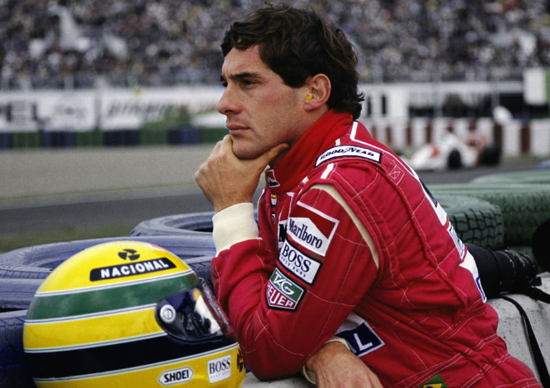 Ricordando Senna. &quot;Quel giorno a Imola, con la morte in pista&quot;