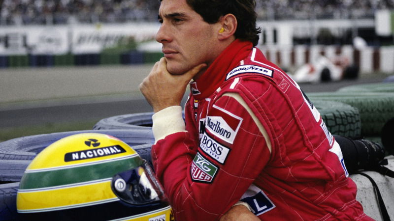 Ricordando Senna. &quot;Quel giorno a Imola, con la morte in pista&quot;