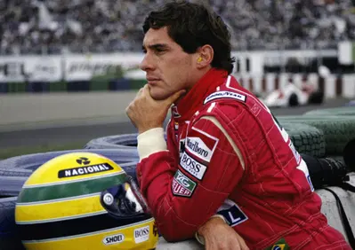 Ricordando Senna. Quel giorno a Imola, con la morte in pista