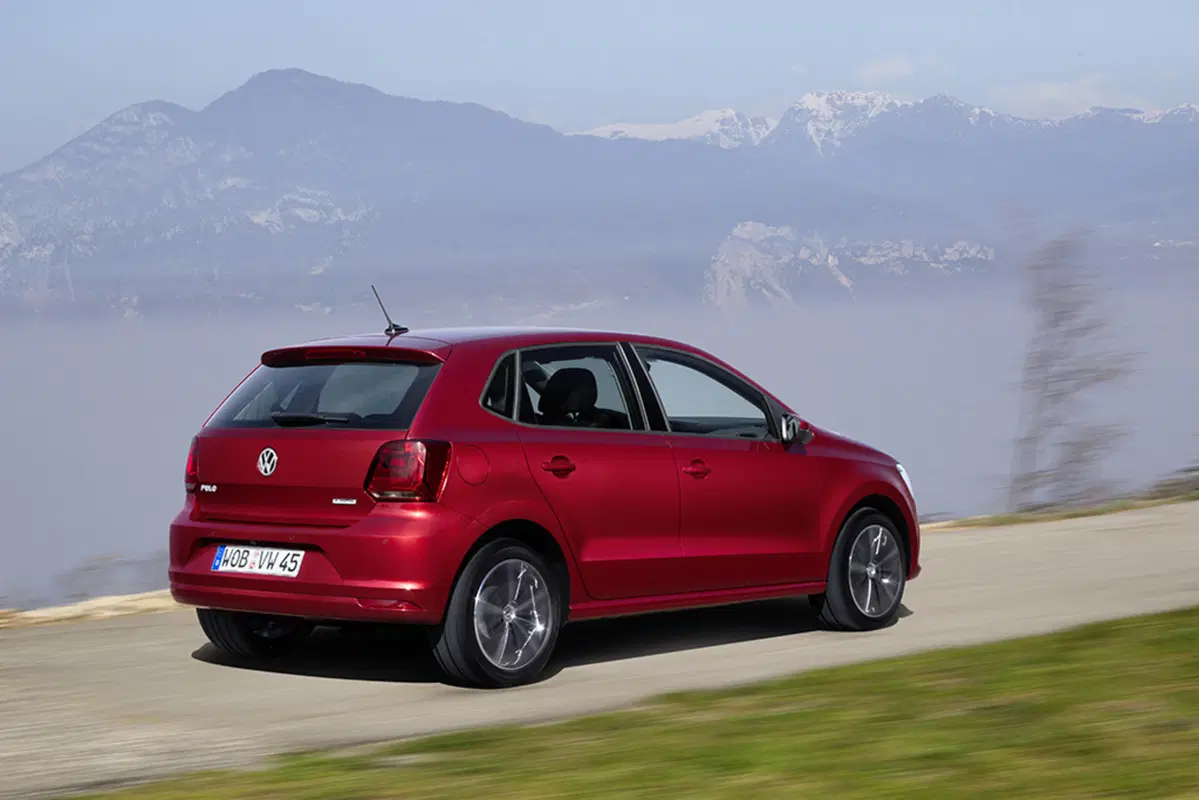 Quale comprare, Confronto: Hyundai i20 1.2 Vs Volkswagen Polo 1.0 (4)