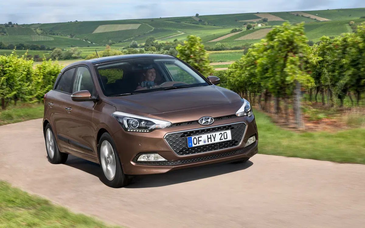 Quale comprare, Confronto: Hyundai i20 1.2 Vs Volkswagen Polo 1.0