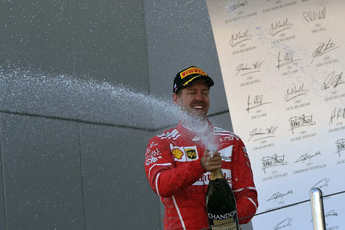 F1, GP Russia 2017: vince Bottas. Secondo Vettel (40)