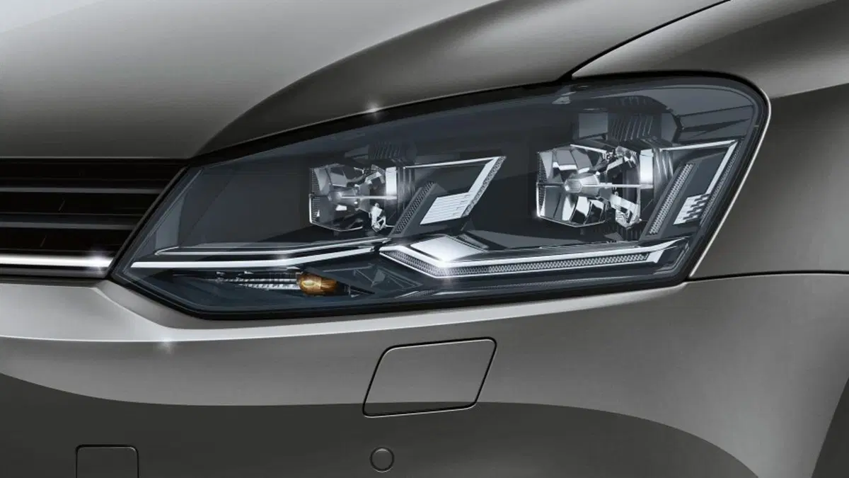 Quale comprare, Confronto: Hyundai i20 1.2 Vs Volkswagen Polo 1.0 (8)
