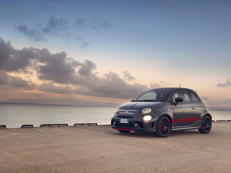 Abarth 695 695 1.4 Turbo T-Jet XSR Yamaha Limited Edition