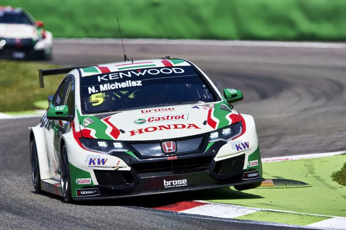 Honda Civic 2017 1.5 Turbo VTec Sport +: personalità forte (24)