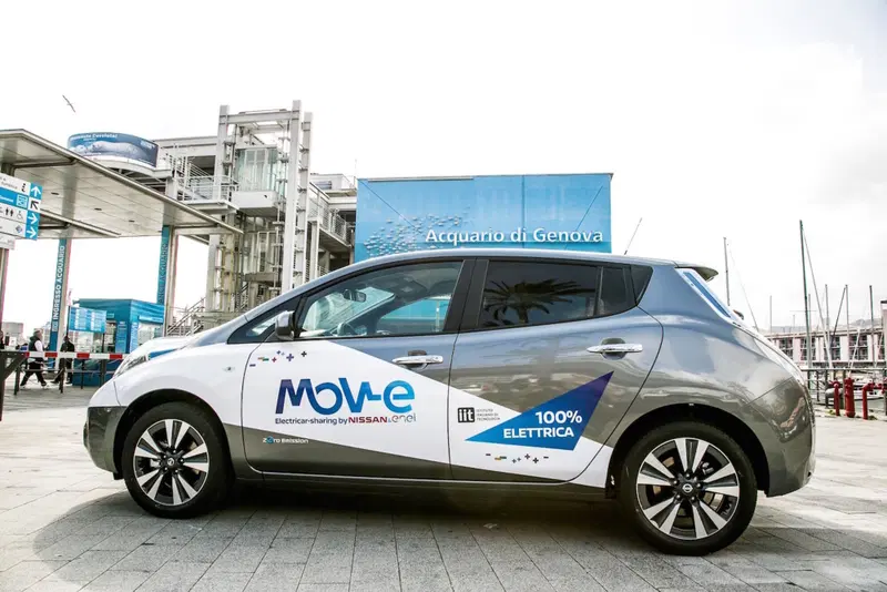 Una delle due Nissan Leaf in uso all'Istituto Italiano di Tecnologia di Genova