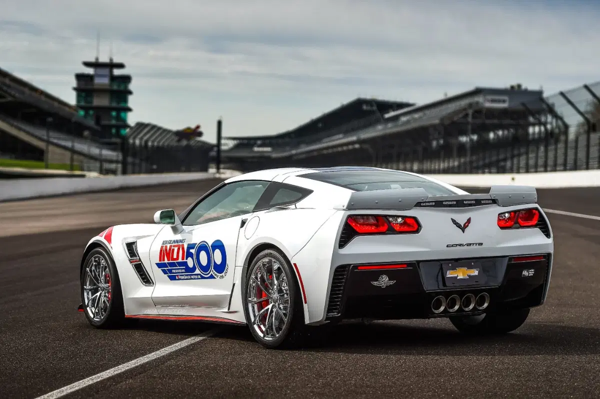Corvette Grand Sport “pace car” per la 500 Miglia di Indianapolis 2017 (5)