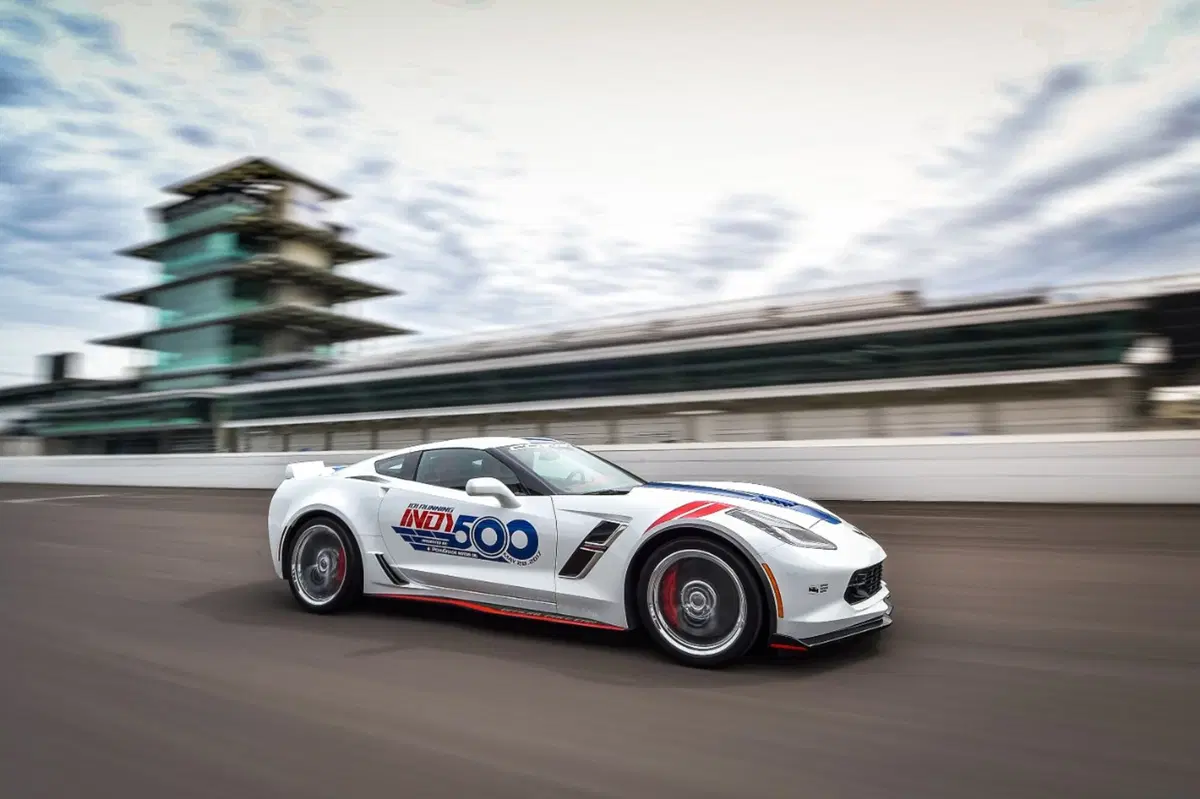 Corvette Grand Sport “pace car” per la 500 Miglia di Indianapolis 2017 (6)